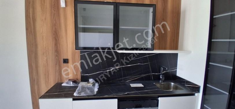 Seçenekli Gamador Parla Buyuk Tıp Balkonlu Satılık 1+1 — fotoğraf 3