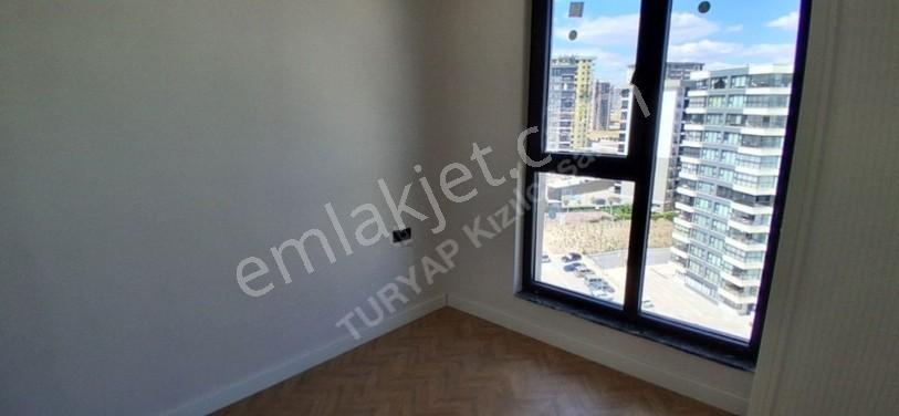 Seçenekli Gamador Parla Buyuk Tıp Balkonlu Satılık 1+1 — fotoğraf 13