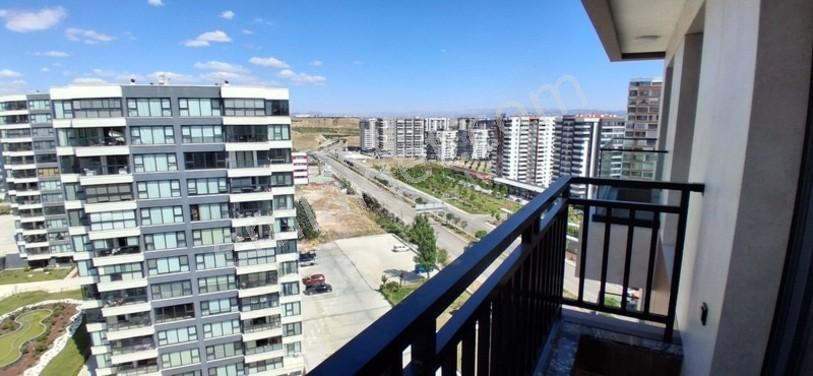 Seçenekli Gamador Parla Buyuk Tıp Balkonlu Satılık 1+1 — fotoğraf 15