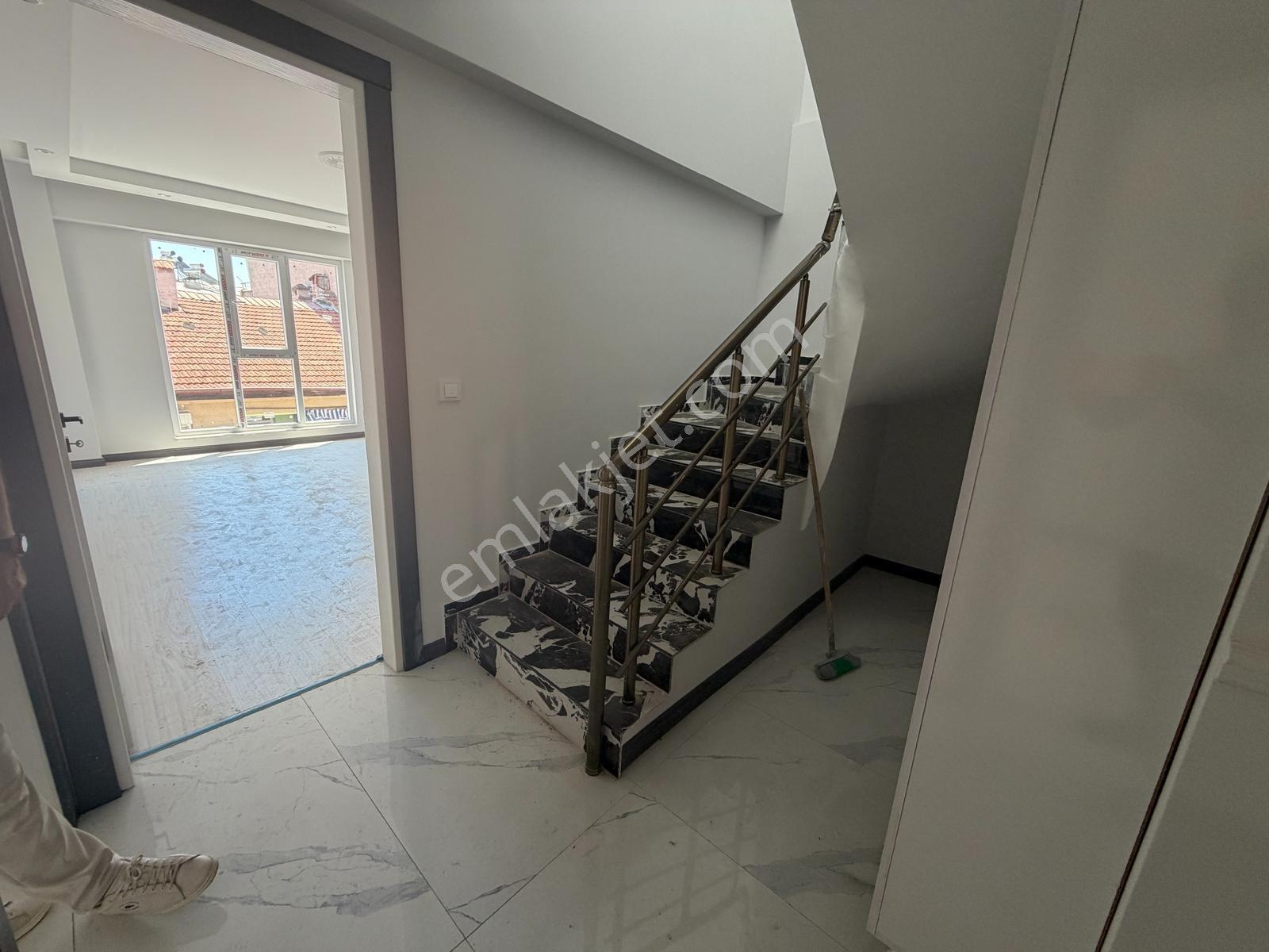 Nazilli Aydoğduda 3+1 Satılık Dubleks Daire — fotoğraf 14