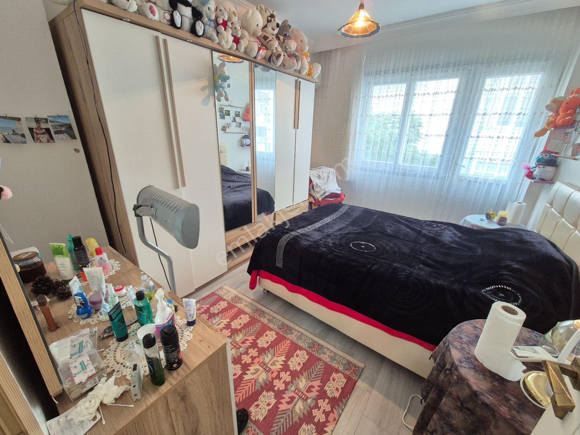 İmaj'dan Hamidiye Mah'de Köşe Başı Full Yapılı 3+1 Daire — fotoğraf 2