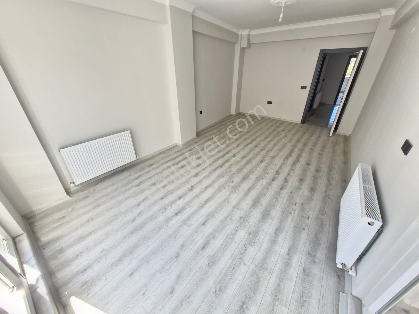 Huzur^dan Ebeveny Banyolu Arakat Doğalgazlı 2+1 Mükemmel Daire — fotoğraf 22