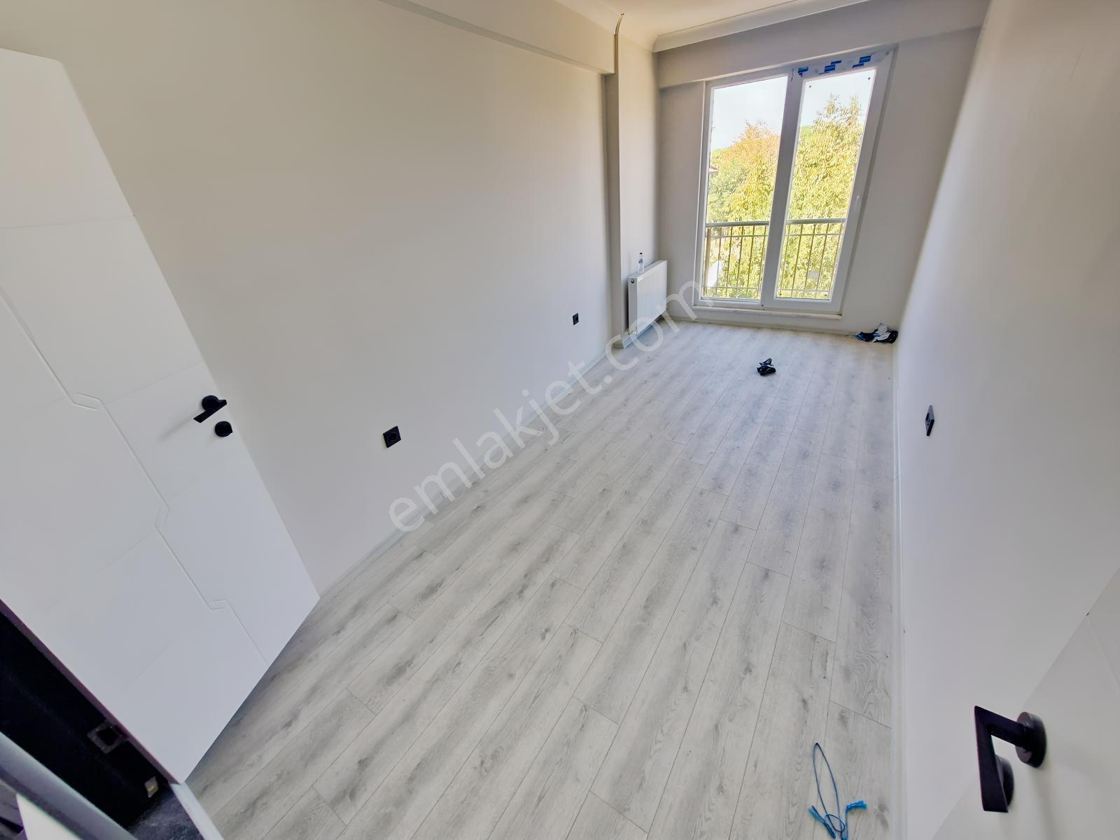 Huzur^dan Ebeveny Banyolu Arakat Doğalgazlı 2+1 Mükemmel Daire — fotoğraf 23