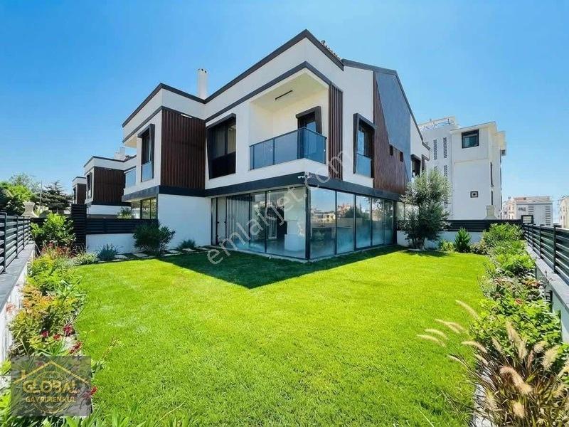 Özderede Denize 200m Büyük Bahçeli Köşe Villa — fotoğraf 32