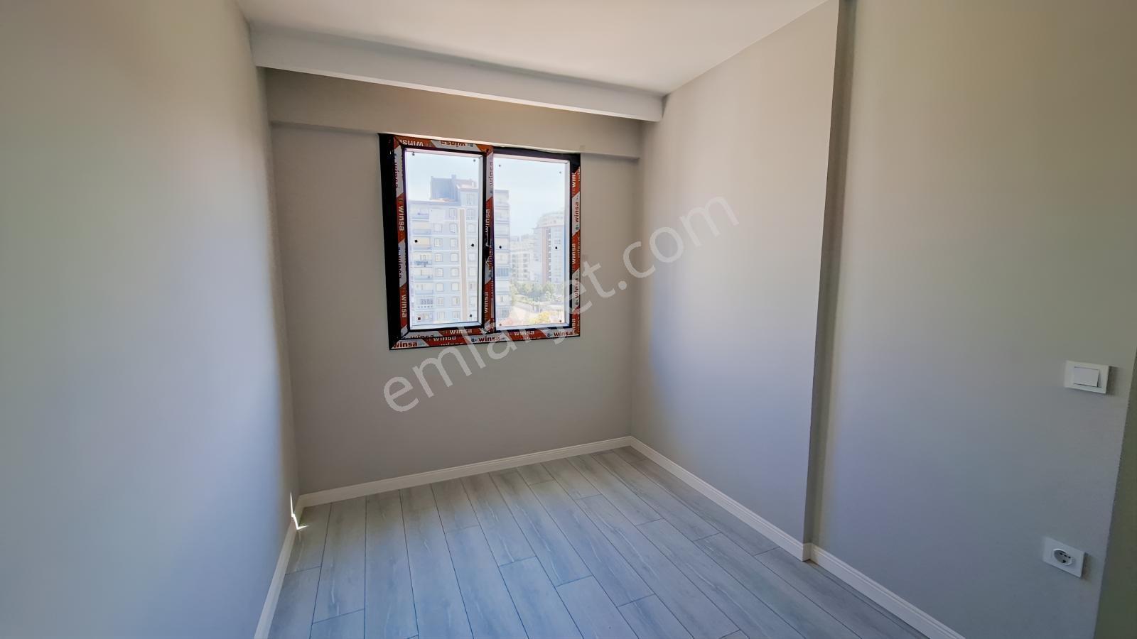 Buca Koop.mah.site İçi Sıfır (1+1) Satılık Daire — fotoğraf 8
