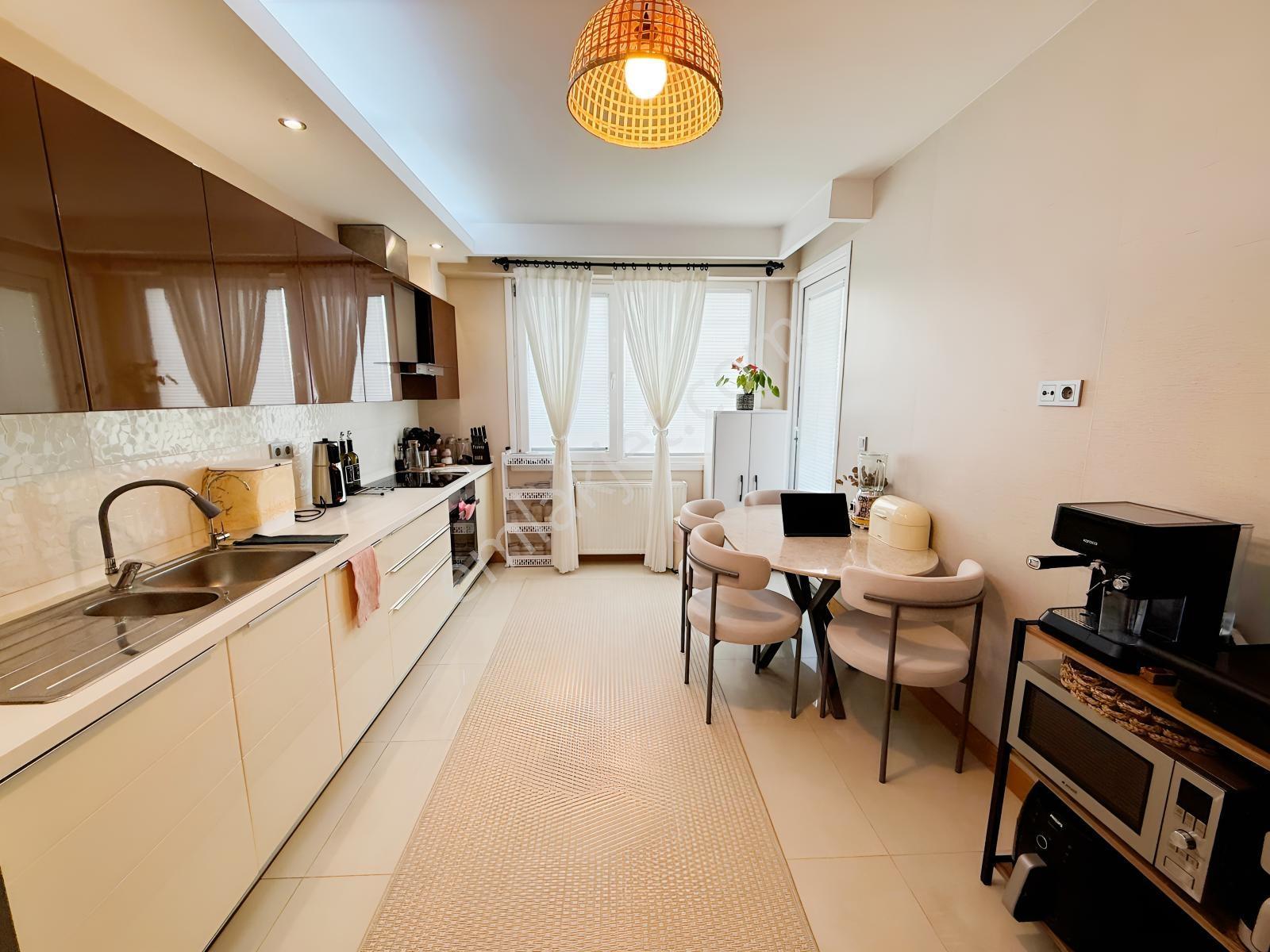 Remax'tan Corner Life Sitesinde Satılık 2+1 Büyük Tip Daire — fotoğraf 12