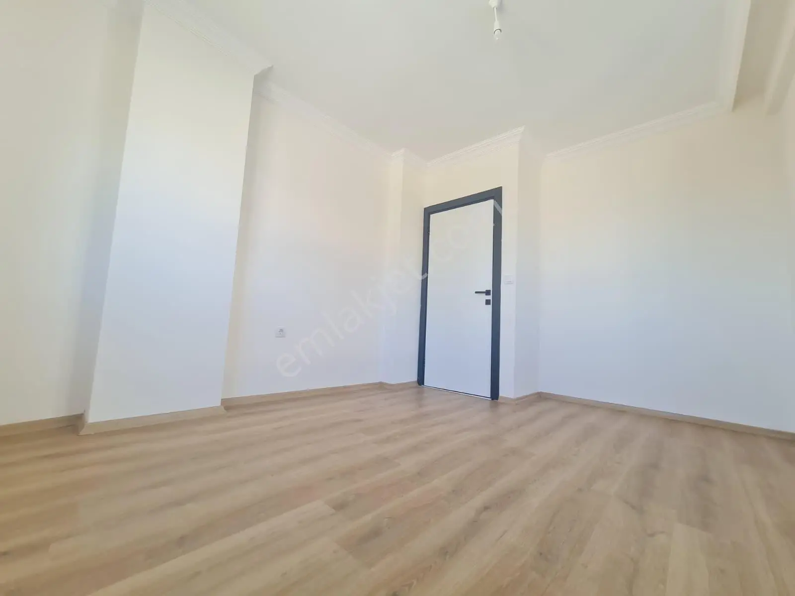 Aydoğmuş Mah.sıfır Asansörlü 1.kat 1+1 70 M² Daire — fotoğraf 5