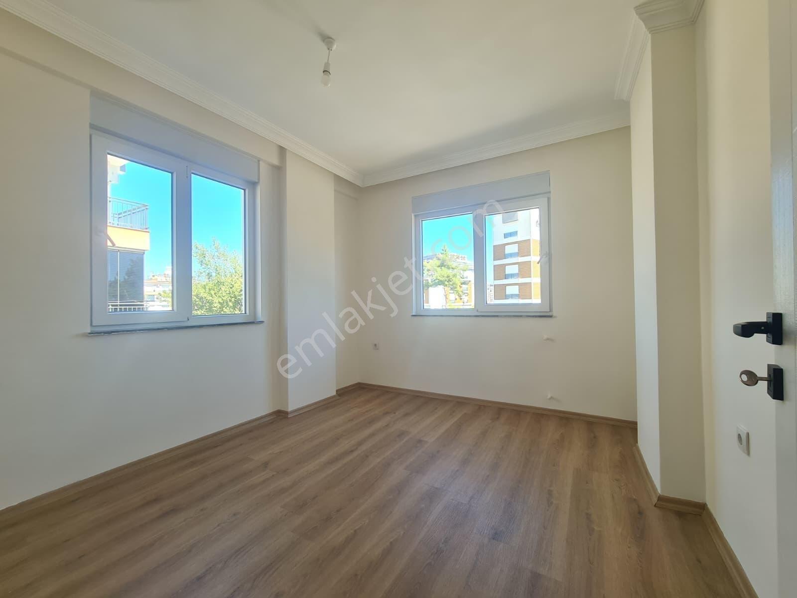 Aydoğmuş Mah.sıfır Asansörlü 1.kat 1+1 70 M² Daire — fotoğraf 12