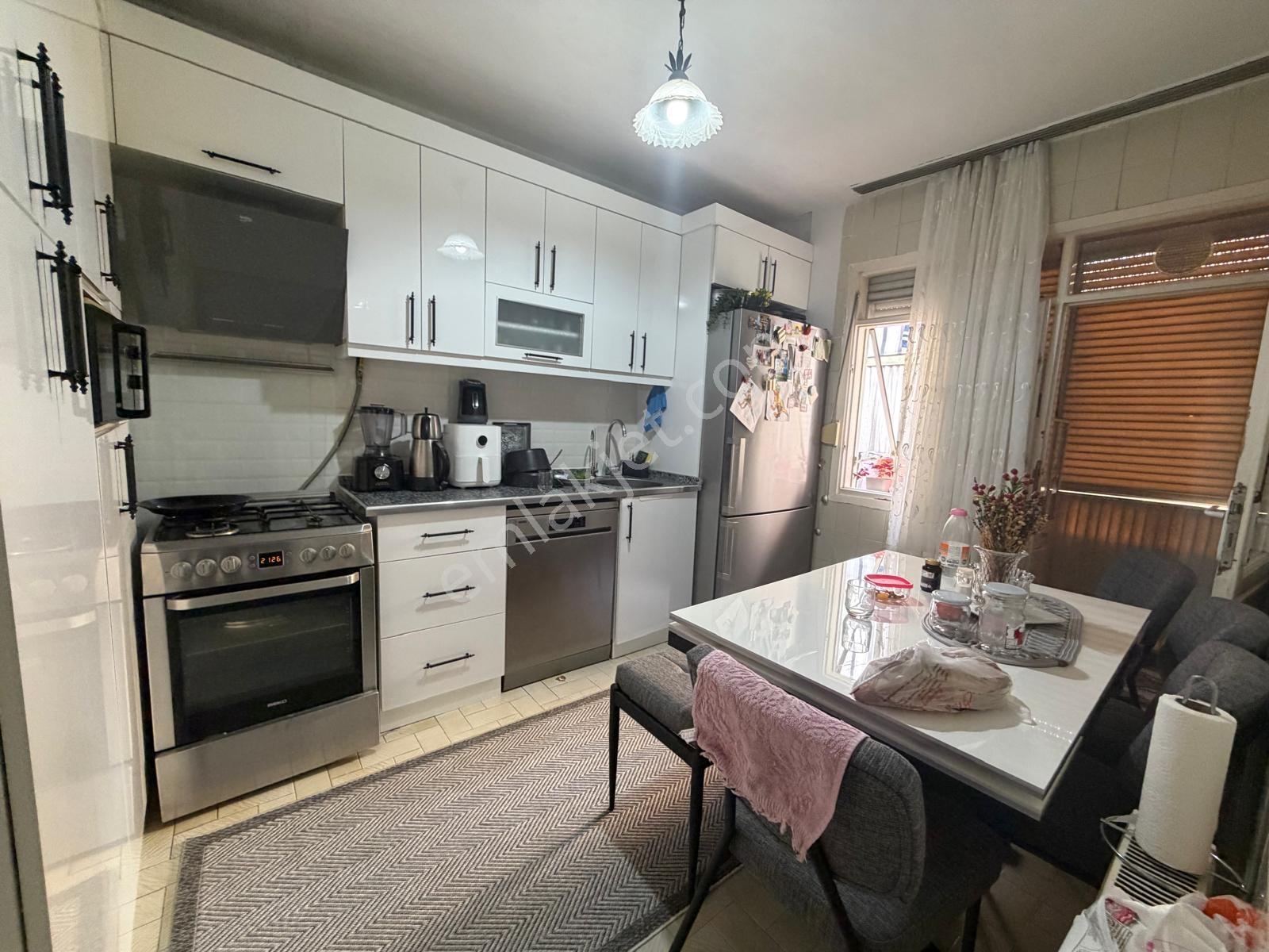 Bozyaka Da 3+1 135 M2 Çift Balkon Çift Wc Anna Cadde Yakını — fotoğraf 8
