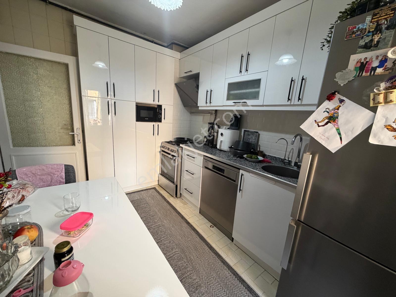 Bozyaka Da 3+1 135 M2 Çift Balkon Çift Wc Anna Cadde Yakını — fotoğraf 10