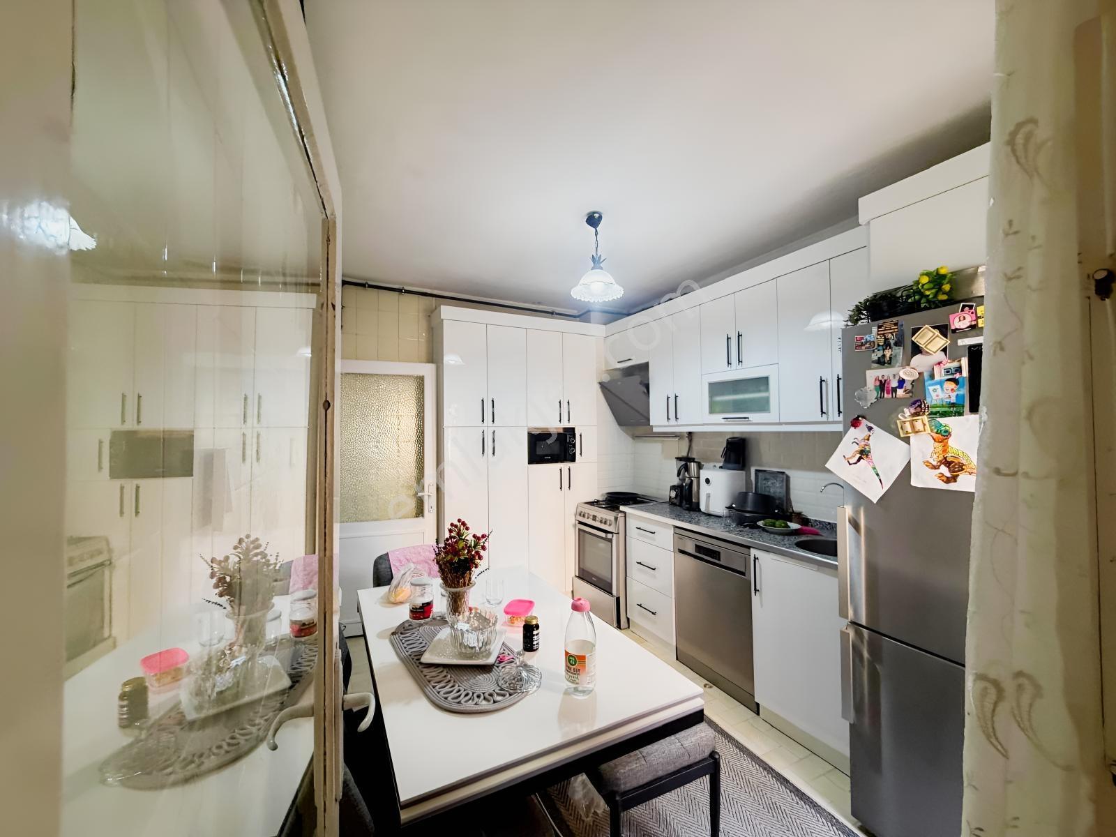 Bozyaka Da 3+1 135 M2 Çift Balkon Çift Wc Anna Cadde Yakını — fotoğraf 32