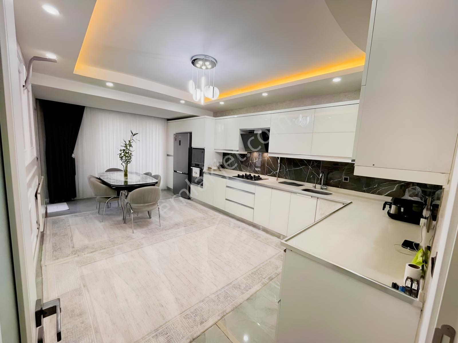 Edip Erdem Emlak'tan Site İçinde Satılık 3.5+1 Lüx Daire — fotoğraf 13
