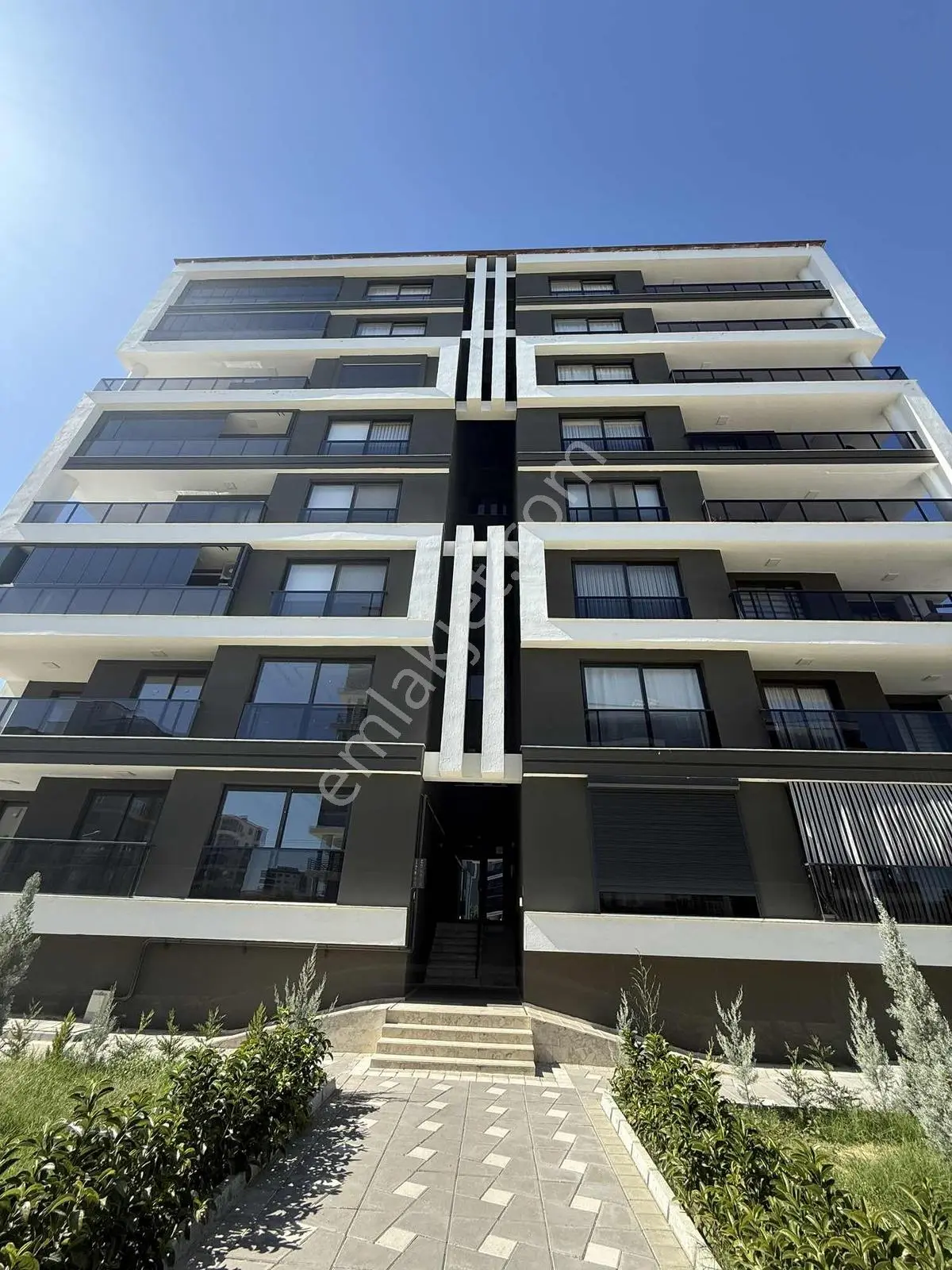Zafer'de İzkar Corner'de 3+1 Daire, Giyinme Odalı, Lüks — fotoğraf 3