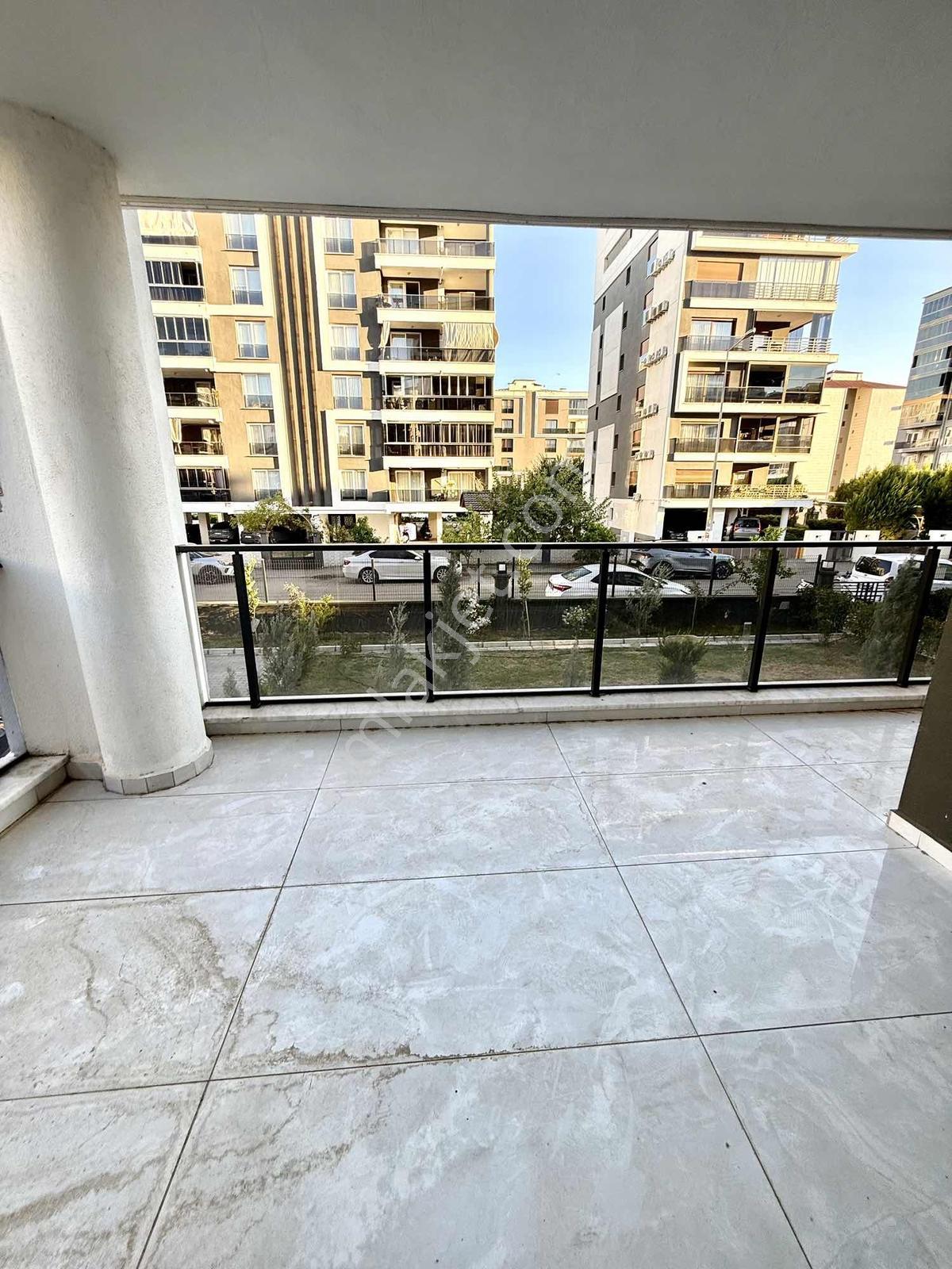Zafer'de İzkar Corner'de 3+1 Daire, Giyinme Odalı, Lüks — fotoğraf 25