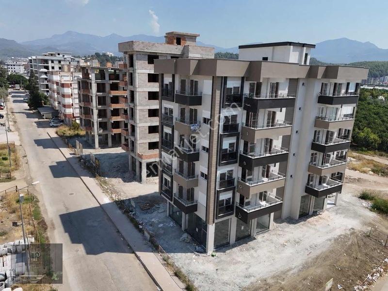 Kumluca Eskicami Mahallesinde Lüks 3+1 Daire — fotoğraf 3