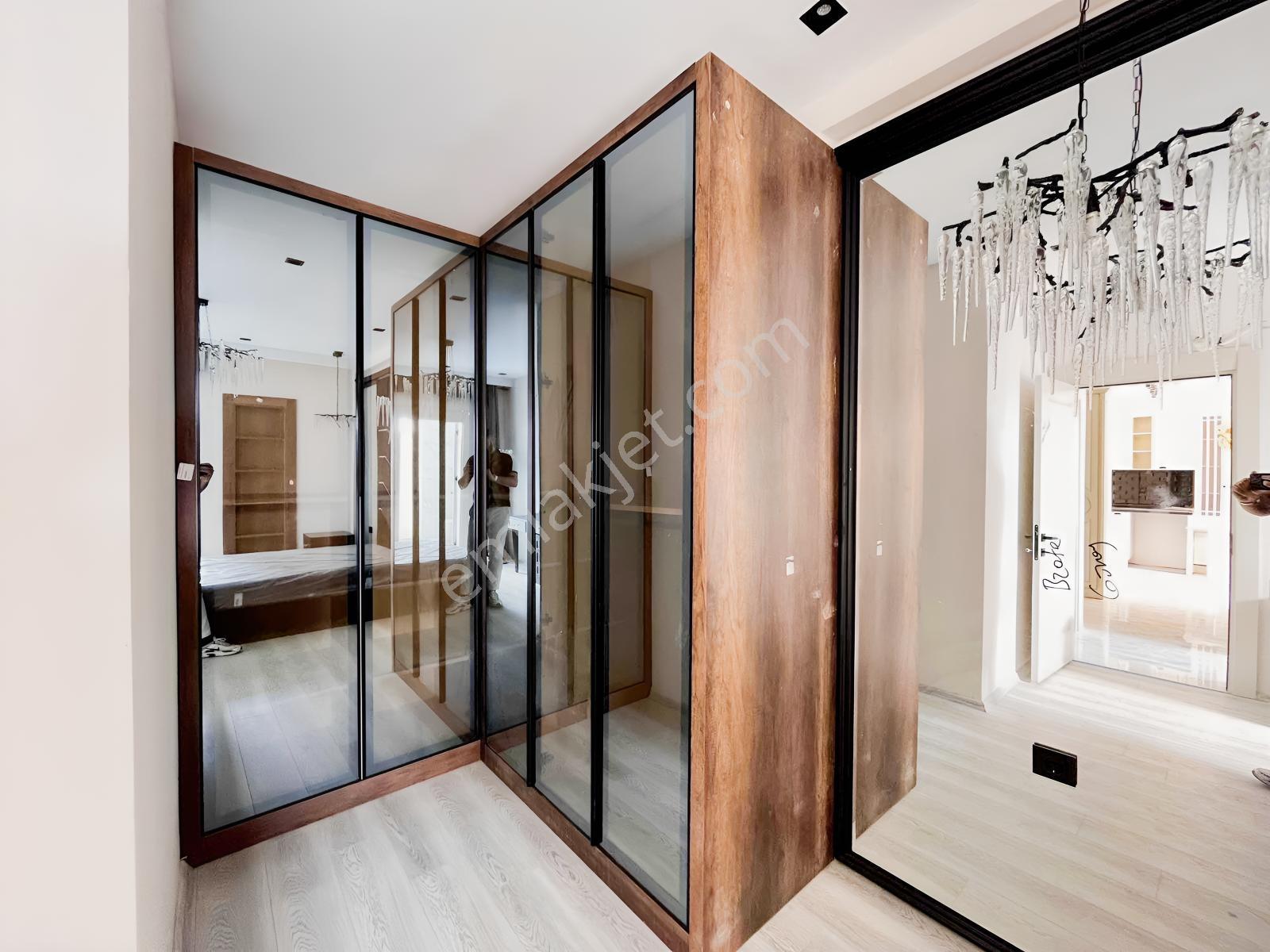 2+1 Jakuzili Full Eşyalı İskan+havuzlu Denize 150 M Lüks Premium — fotoğraf 2