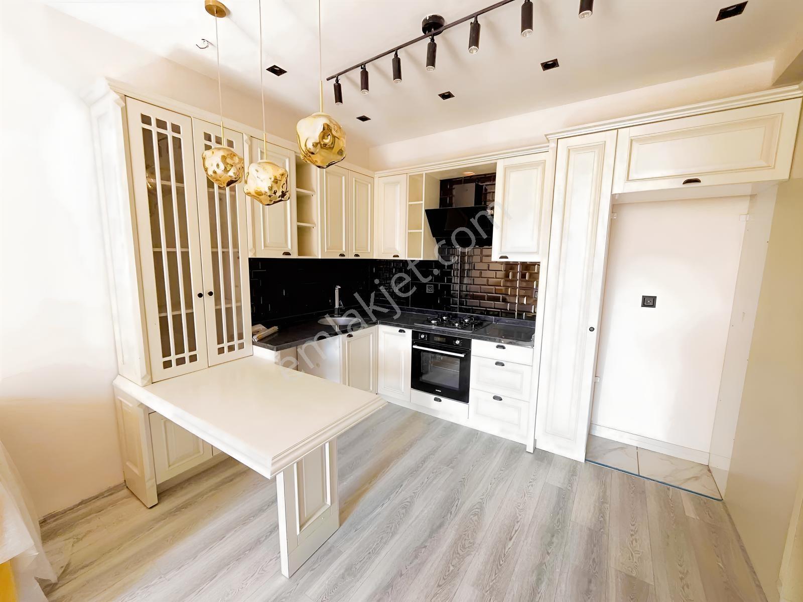 2+1 Jakuzili Full Eşyalı İskan+havuzlu Denize 150 M Lüks Premium — fotoğraf 5