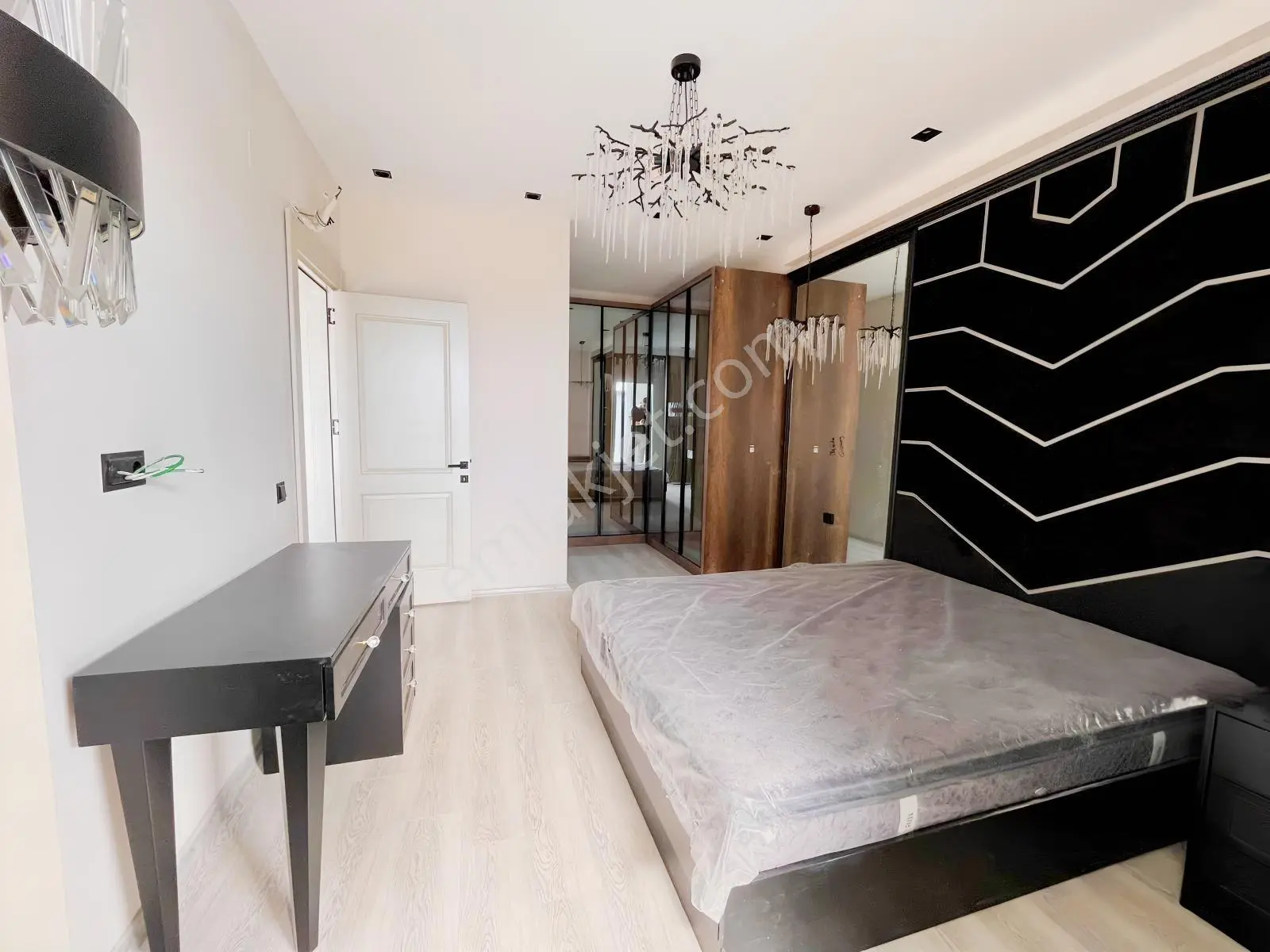 2+1 Jakuzili Full Eşyalı İskan+havuzlu Denize 150 M Lüks Premium — fotoğraf 10