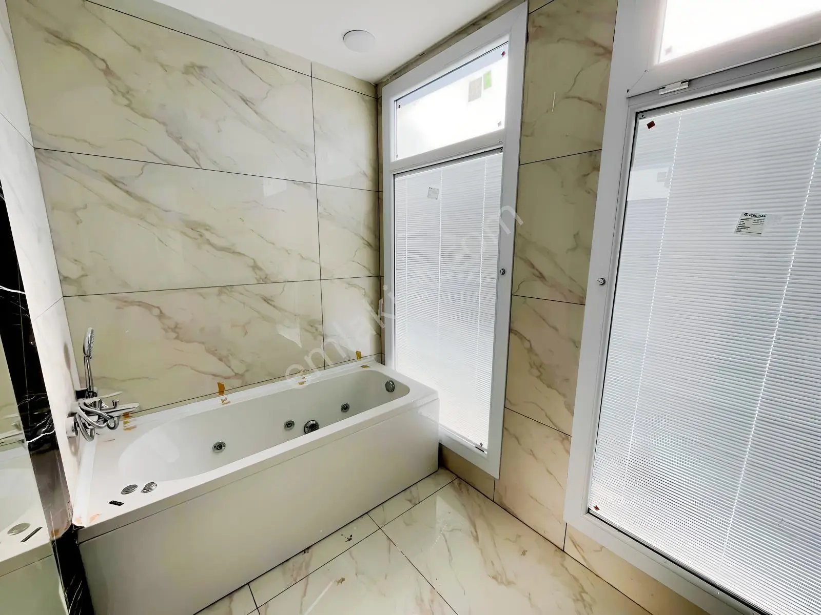 2+1 Jakuzili Full Eşyalı İskan+havuzlu Denize 150 M Lüks Premium — fotoğraf 12