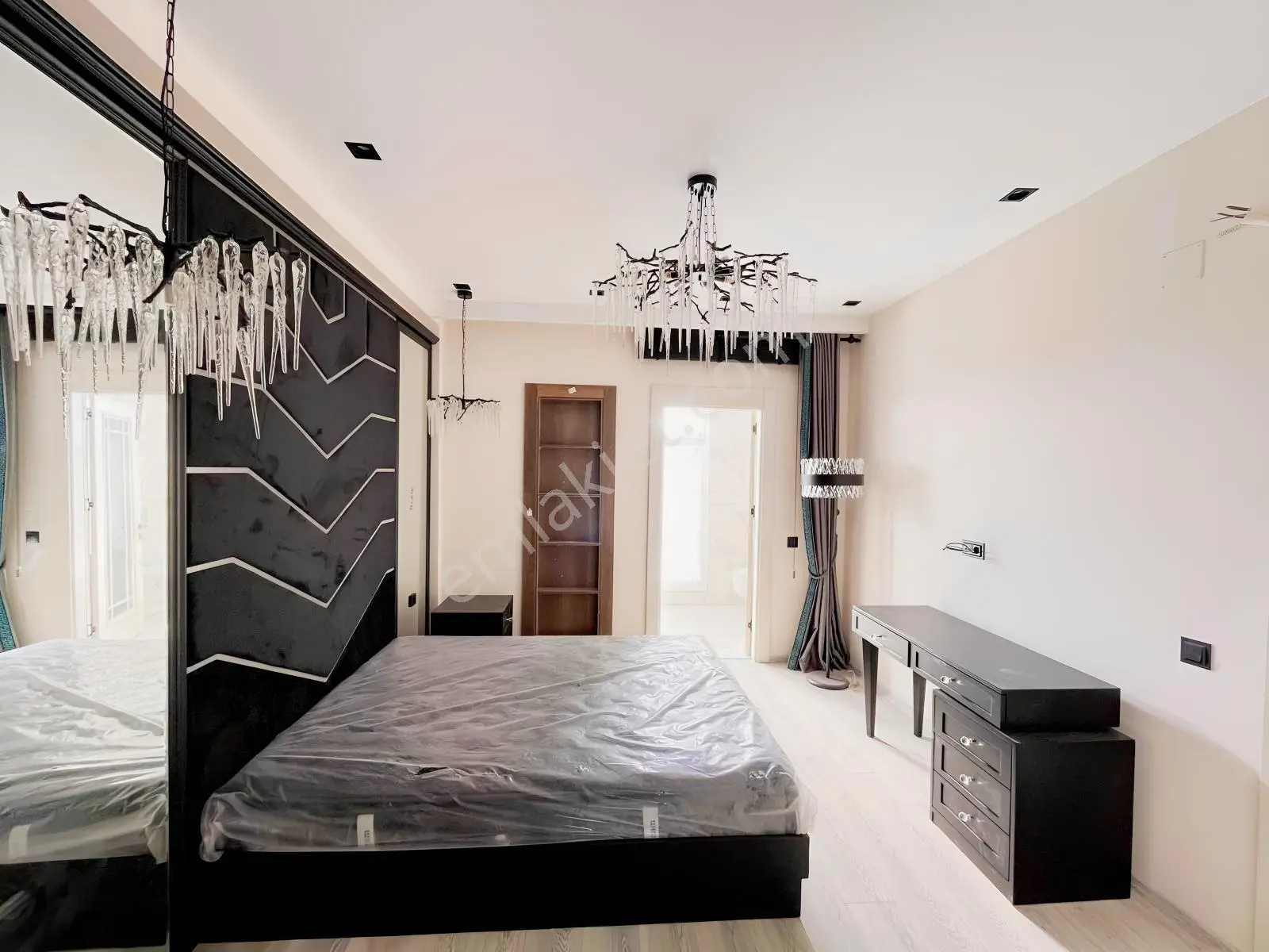 2+1 Jakuzili Full Eşyalı İskan+havuzlu Denize 150 M Lüks Premium — fotoğraf 13