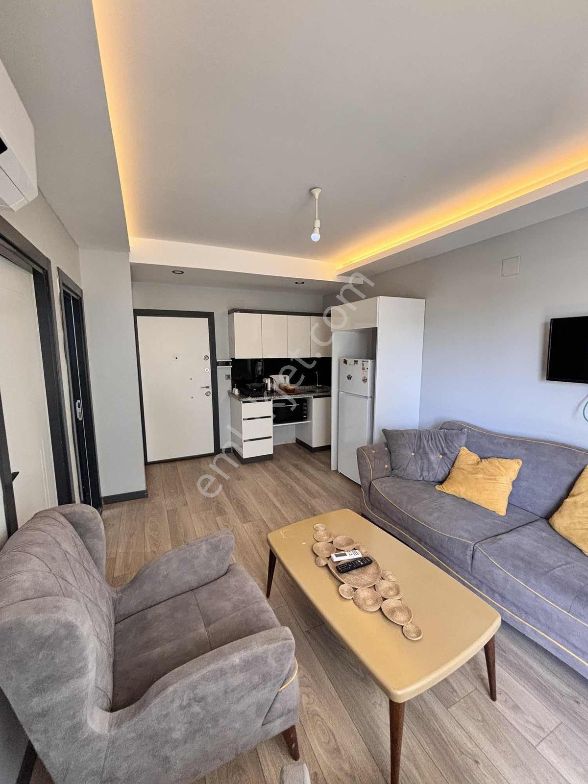 Çınarlı'da Bulvar Yanı Villa Conceptli Bahçeli 1+1 Eşyalı Satılı — fotoğraf 16