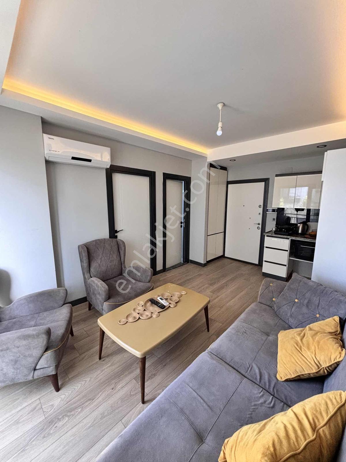 Çınarlı'da Bulvar Yanı Villa Conceptli Bahçeli 1+1 Eşyalı Satılı — fotoğraf 20