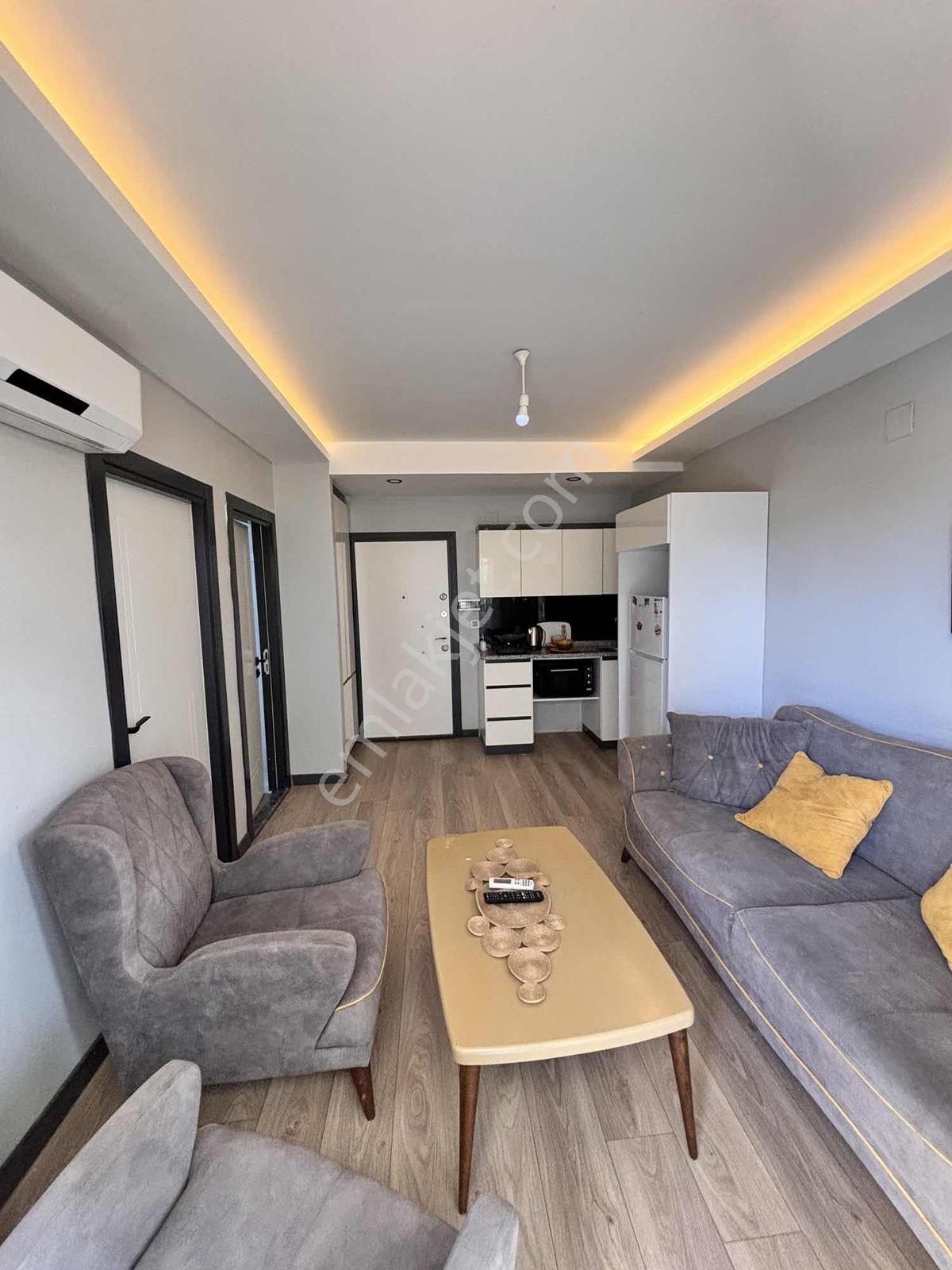 Çınarlı'da Bulvar Yanı Villa Conceptli Bahçeli 1+1 Eşyalı Satılı — fotoğraf 21