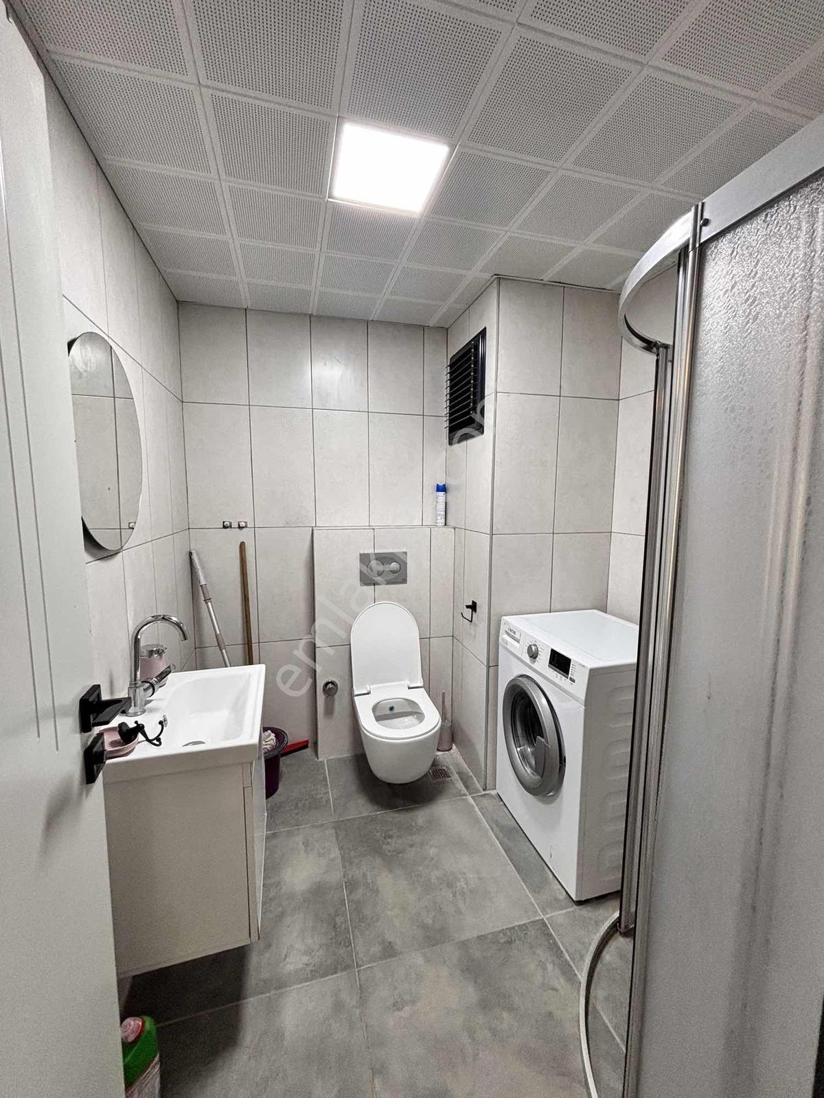Çınarlı'da Bulvar Yanı Villa Conceptli Bahçeli 1+1 Eşyalı Satılı — fotoğraf 23