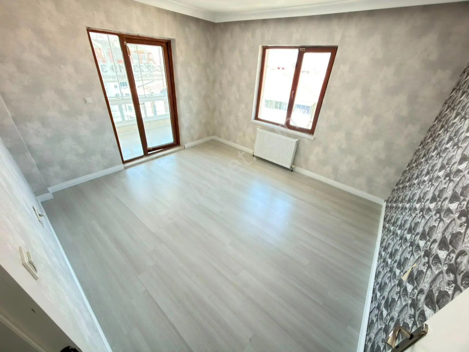 Kariyer'den Site İçinde Yüksek Katta Balkonlu Manzara 3+1 Daire — fotoğraf 18