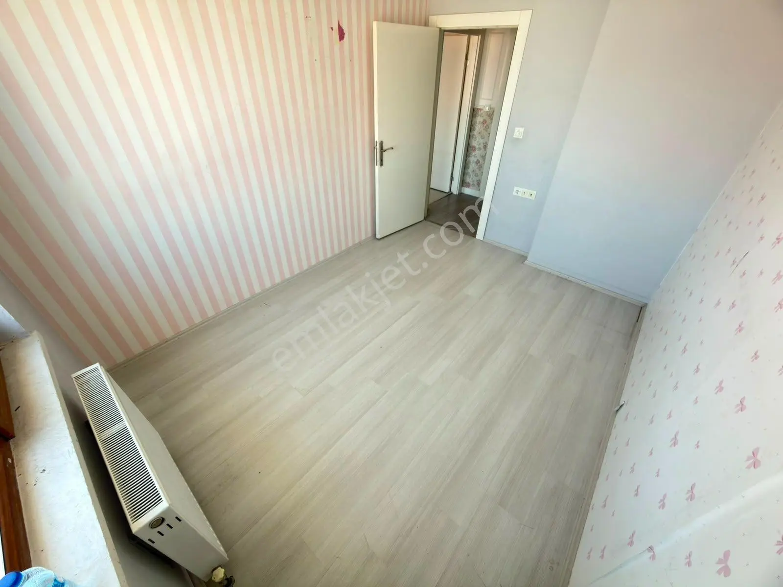Kariyer'den Site İçinde Yüksek Katta Balkonlu Manzara 3+1 Daire — fotoğraf 24