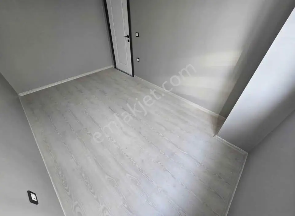 Esenyurt Cum.mh. Metrobüse Yakın Mesafede Yüksek Giriş 1+1 Daire.. — fotoğraf 6