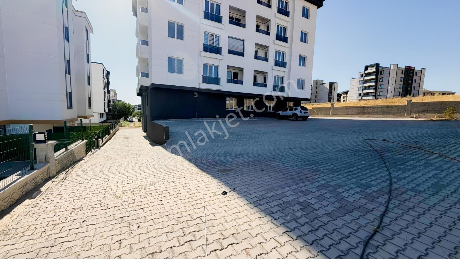 Edip Erdem Emlak'tan Satılık 1+1 Lüx Daire — fotoğraf 11