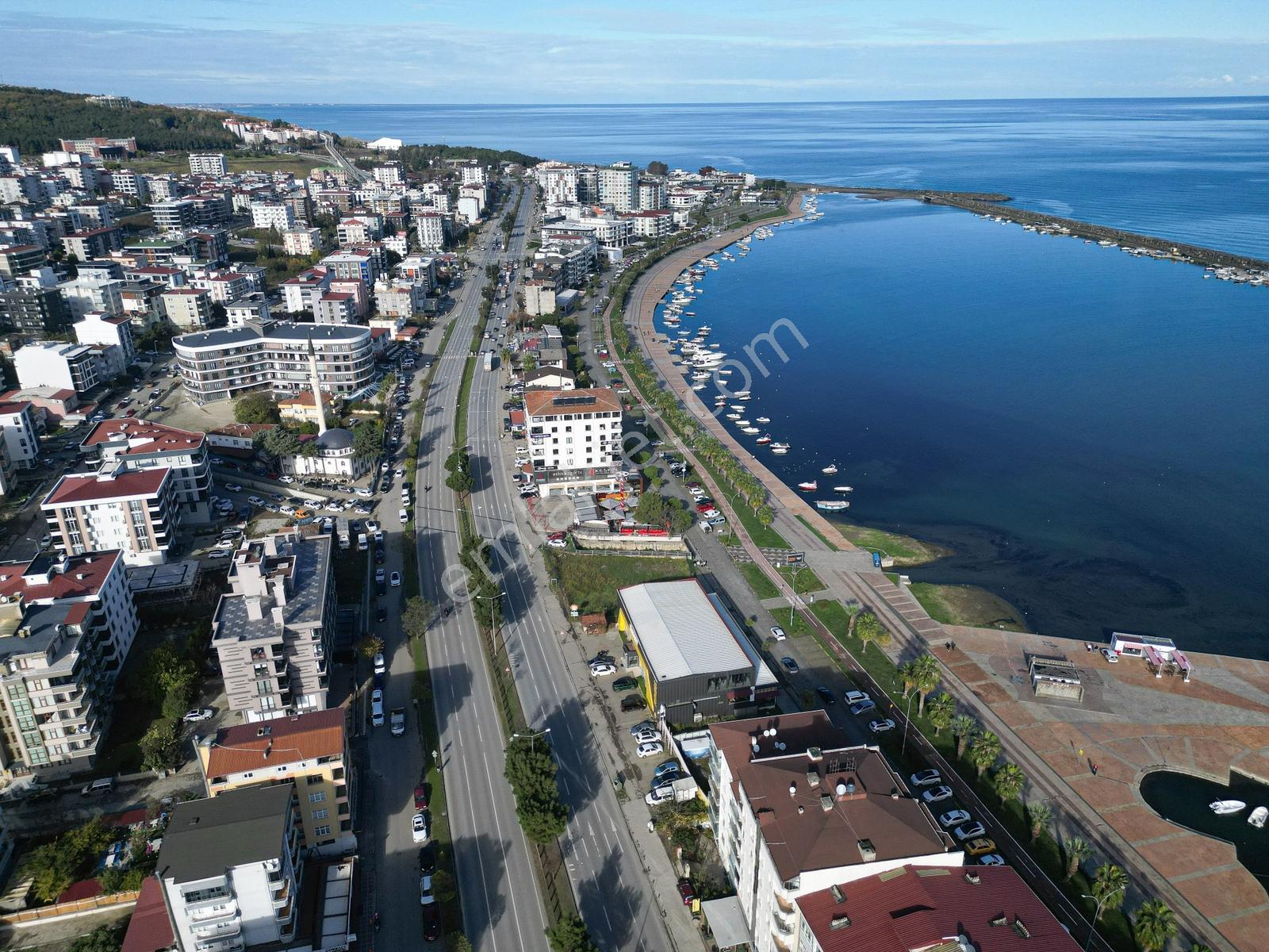Atakum Körfez Yat Limanı Karşısında Hazır Kiracılı Lüks 1+1daire — fotoğraf 3