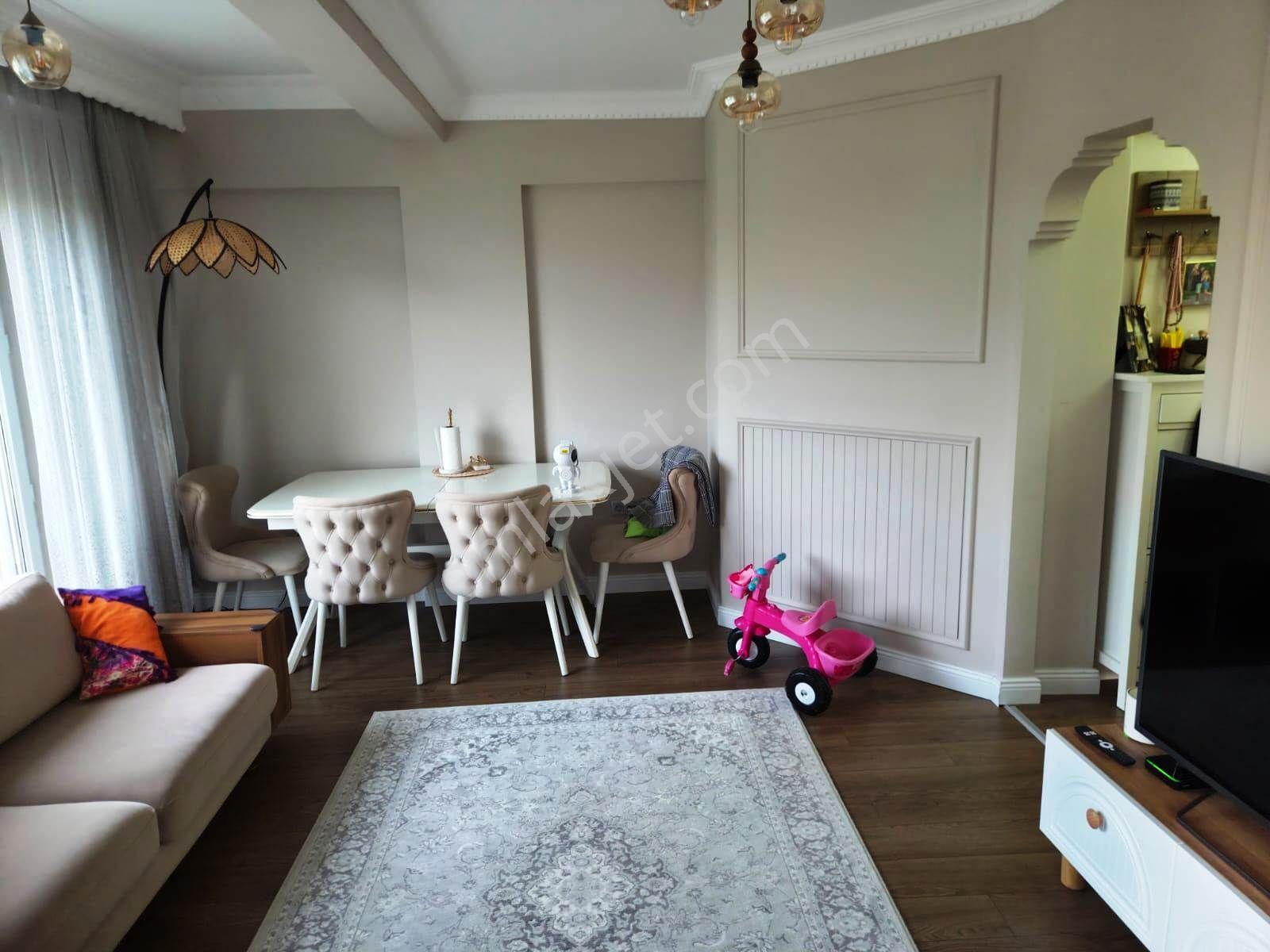 Armağanevler Akdeniz Cadd.cephe 17 Yıllık 115m2 Satılık Dubleks — fotoğraf 2