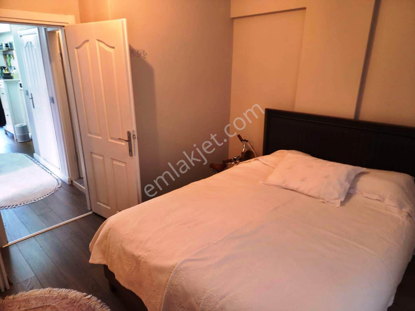 Armağanevler Akdeniz Cadd.cephe 17 Yıllık 115m2 Satılık Dubleks — fotoğraf 6