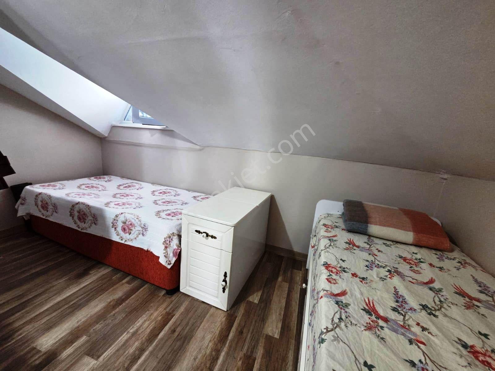 Armağanevler Akdeniz Cadd.cephe 17 Yıllık 115m2 Satılık Dubleks — fotoğraf 12
