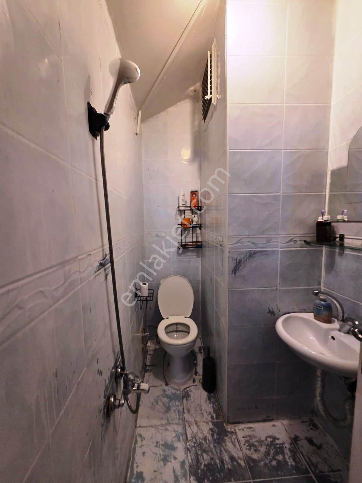 Armağanevler Akdeniz Cadd.cephe 17 Yıllık 115m2 Satılık Dubleks — fotoğraf 18