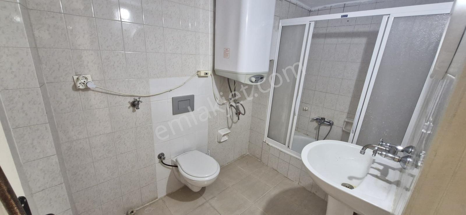 C.b. Route | Bergama'da Merkezi Konumda Satılık 3+1 Geniş Daire — fotoğraf 7