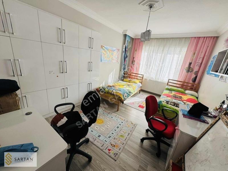 İhsaniye'de Fsm'ye Yakın, 145m² 3+1 Full Kredili Daire — fotoğraf 27