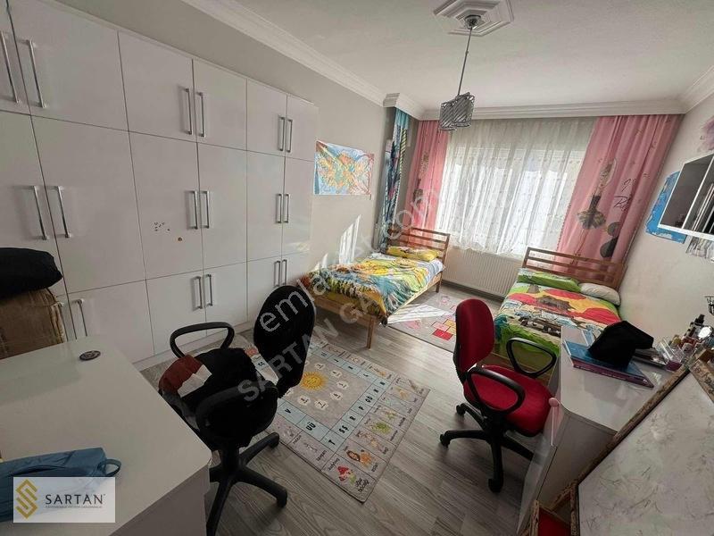 İhsaniye'de Fsm'ye Yakın, 145m² 3+1 Full Kredili Daire — fotoğraf 28