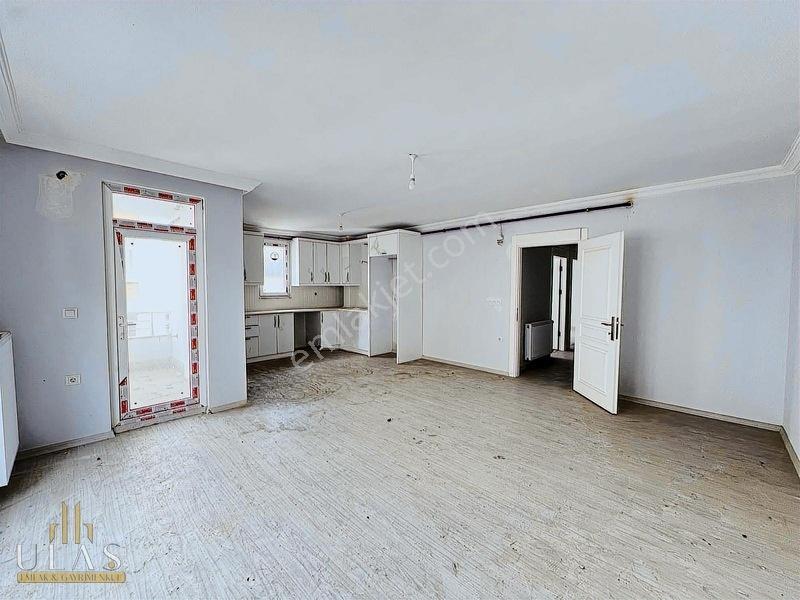 Ulaş Gayrimenkulden Şehir Merkezinde Asansörlü 2+1 Sıfır Daire