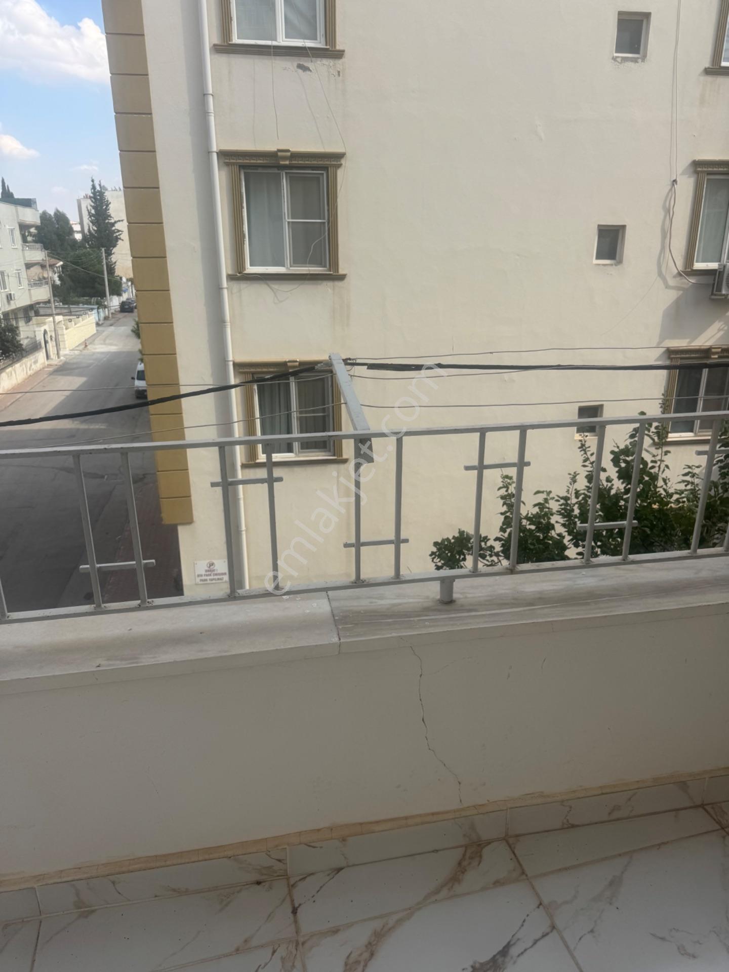 Çözüm Gayrimenkul 3+1 Doğalgazlı Ve Asansör