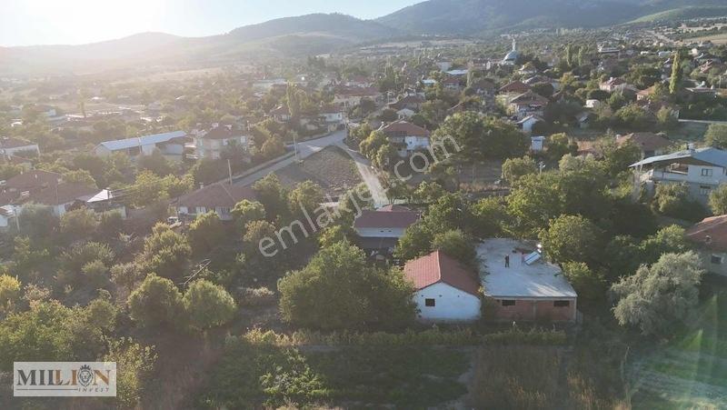 Korkuteli Akyar'da Hazır Meyve Bahçeli Müstakil Satılık Ev — fotoğraf 5