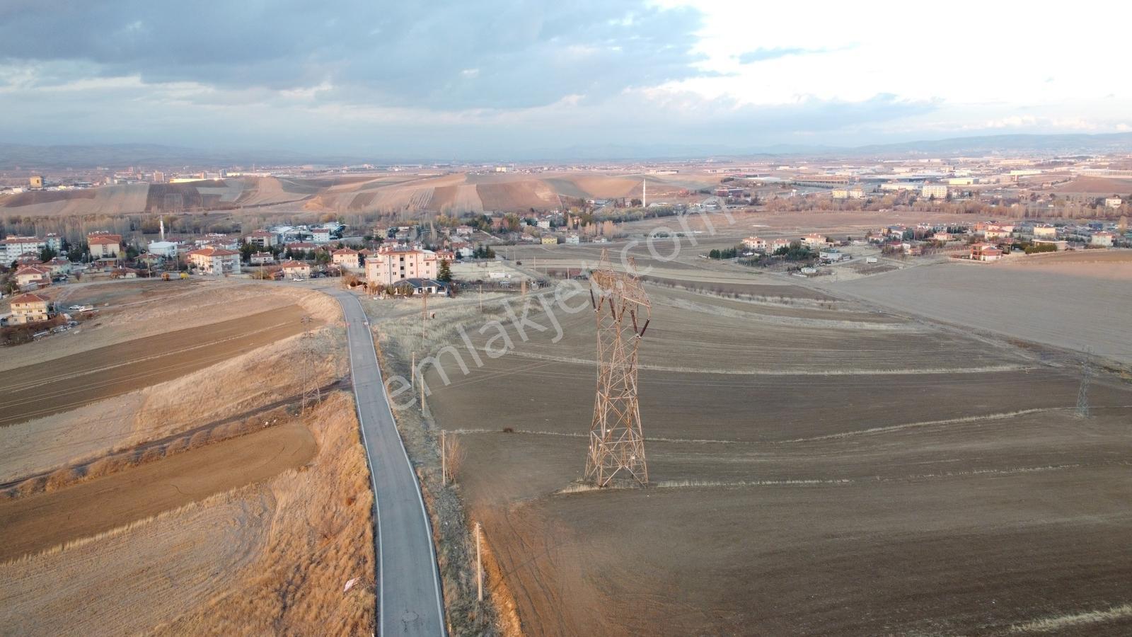 *-*altınova Da İmara Sınır 958 (802ada2) Parsel 210 Metre--* — fotoğraf 3
