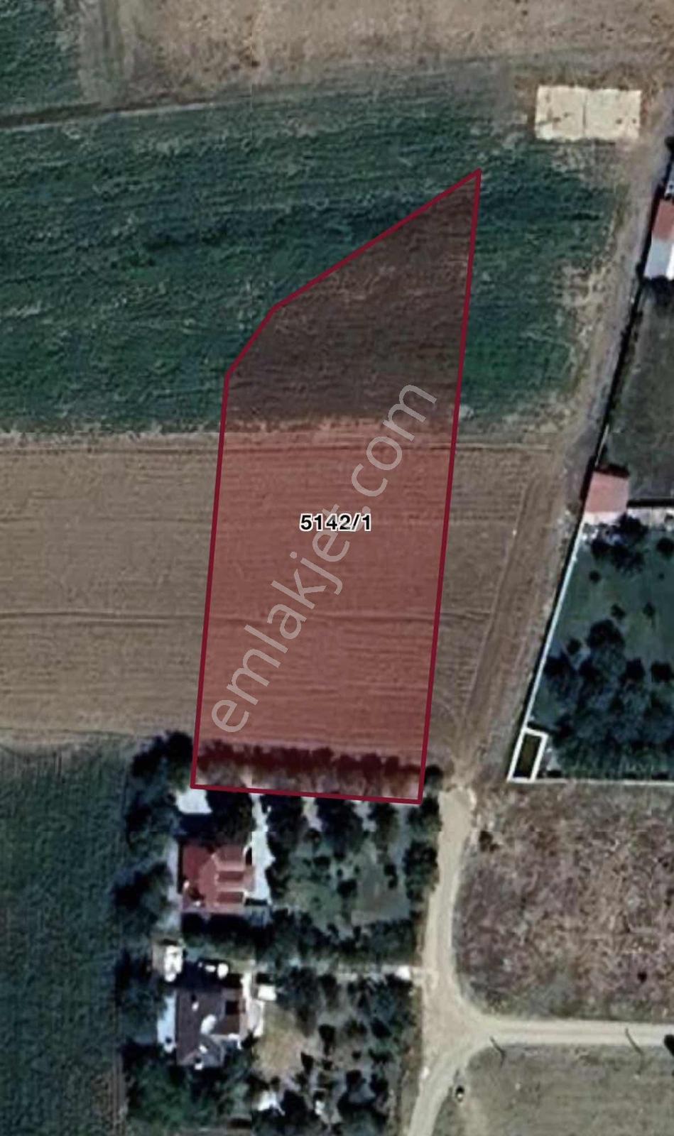 Sivas Ozan Emlak'tan Esenyurt'ta 2153m² Villa Arsa Hissesi — fotoğraf 4