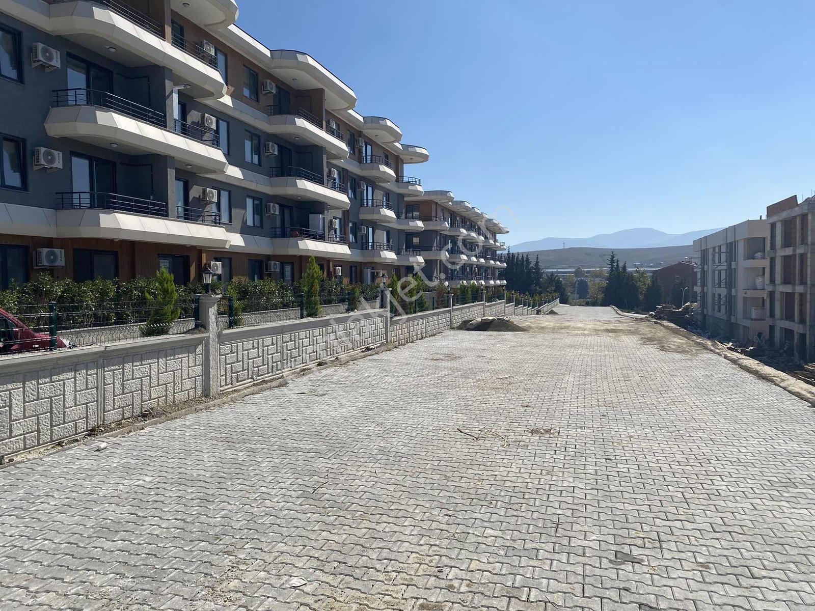 Yüzme Havuzlu Tek Kat 4+1 — fotoğraf 4