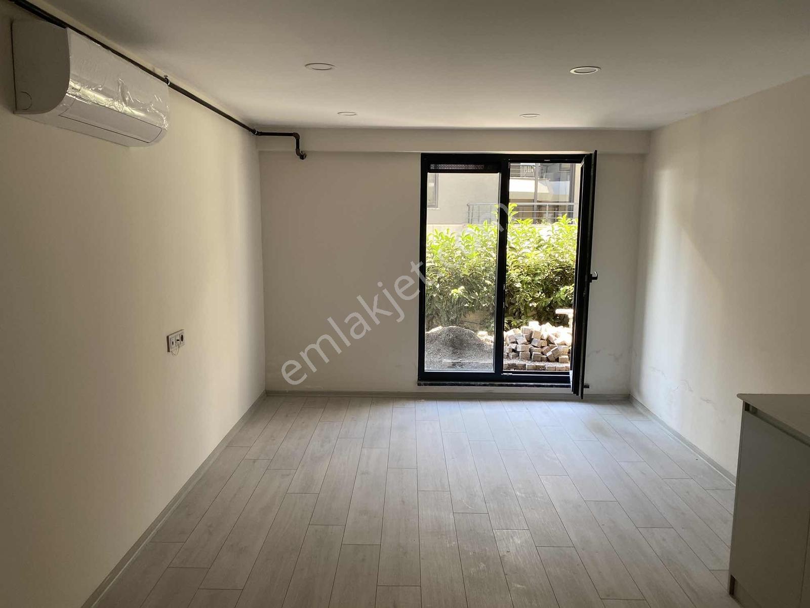 Yüzme Havuzlu Tek Kat 4+1 — fotoğraf 19