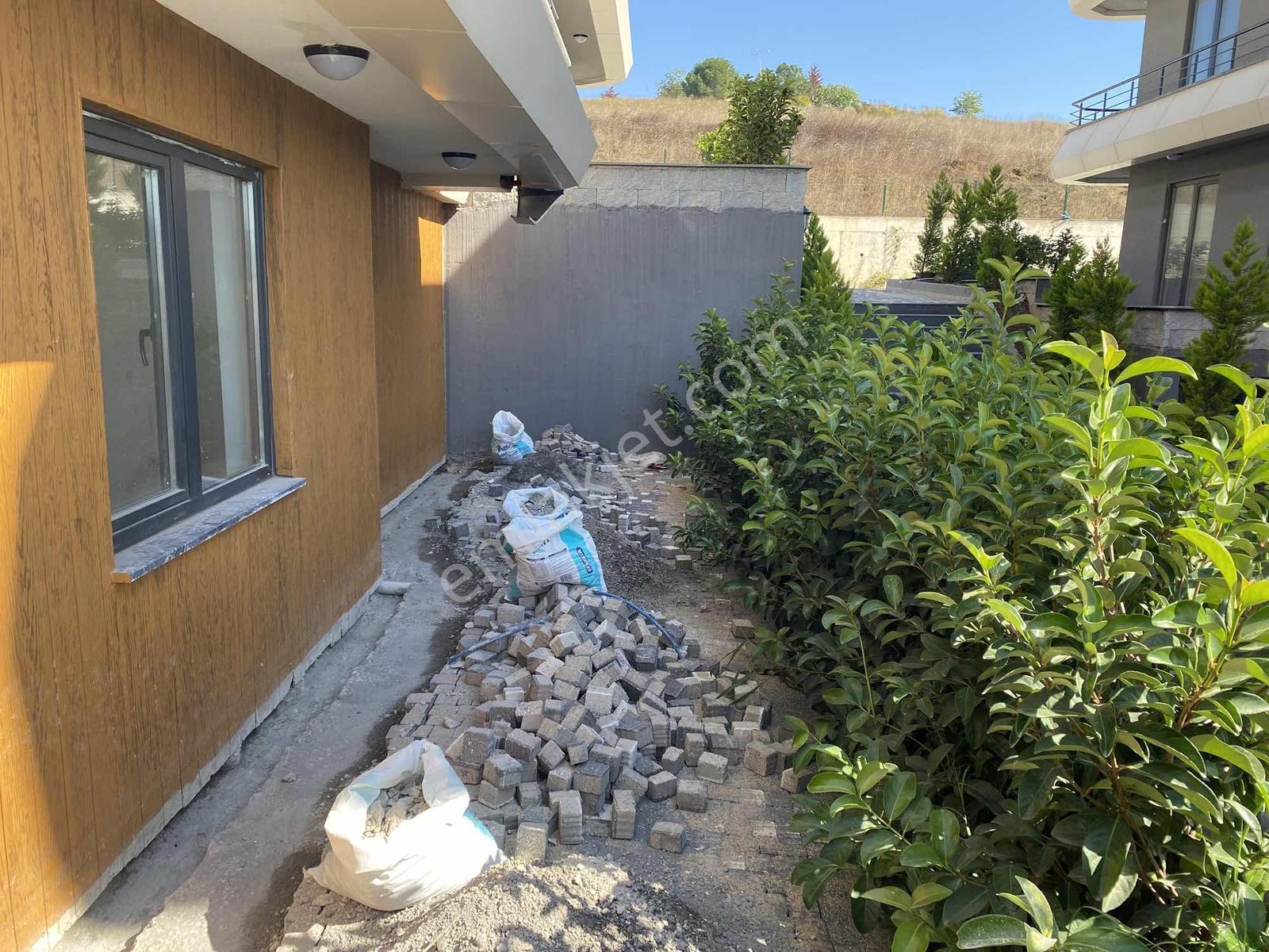 Yüzme Havuzlu Tek Kat 4+1 — fotoğraf 23