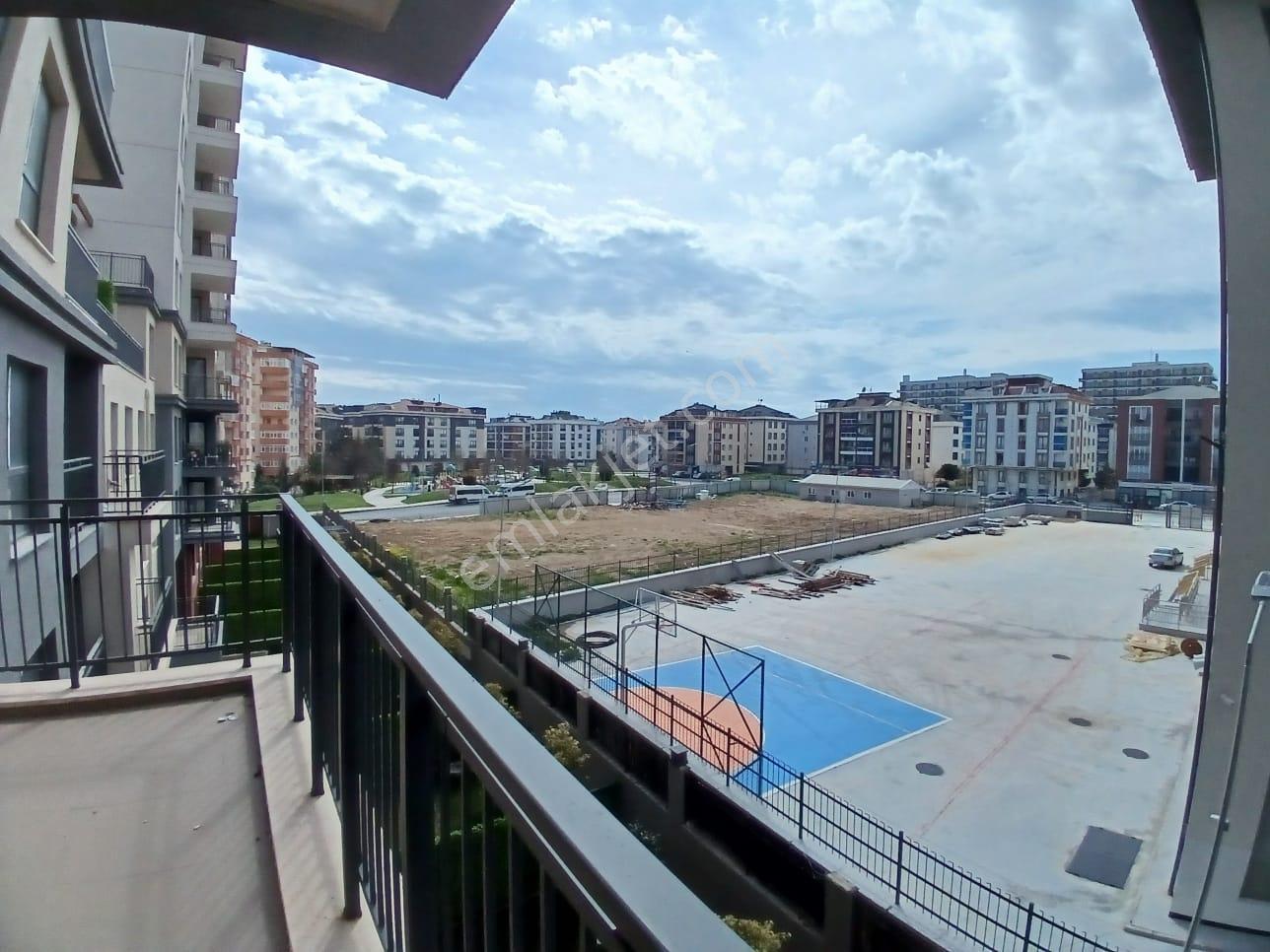 West İstanbul Marinaya Yakın 4.5+1 Yeni Sitede Sıfır Daire — fotoğraf 8
