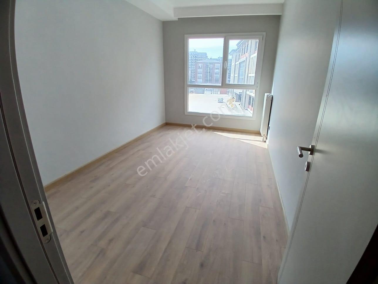 West İstanbul Marinaya Yakın 4.5+1 Yeni Sitede Sıfır Daire — fotoğraf 15